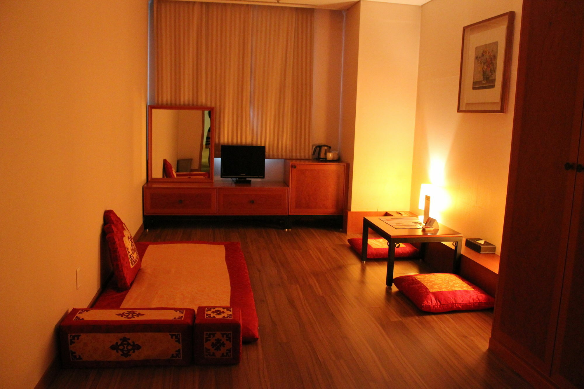 Ibis Ambassador Suwon Hotel Ngoại thất bức ảnh